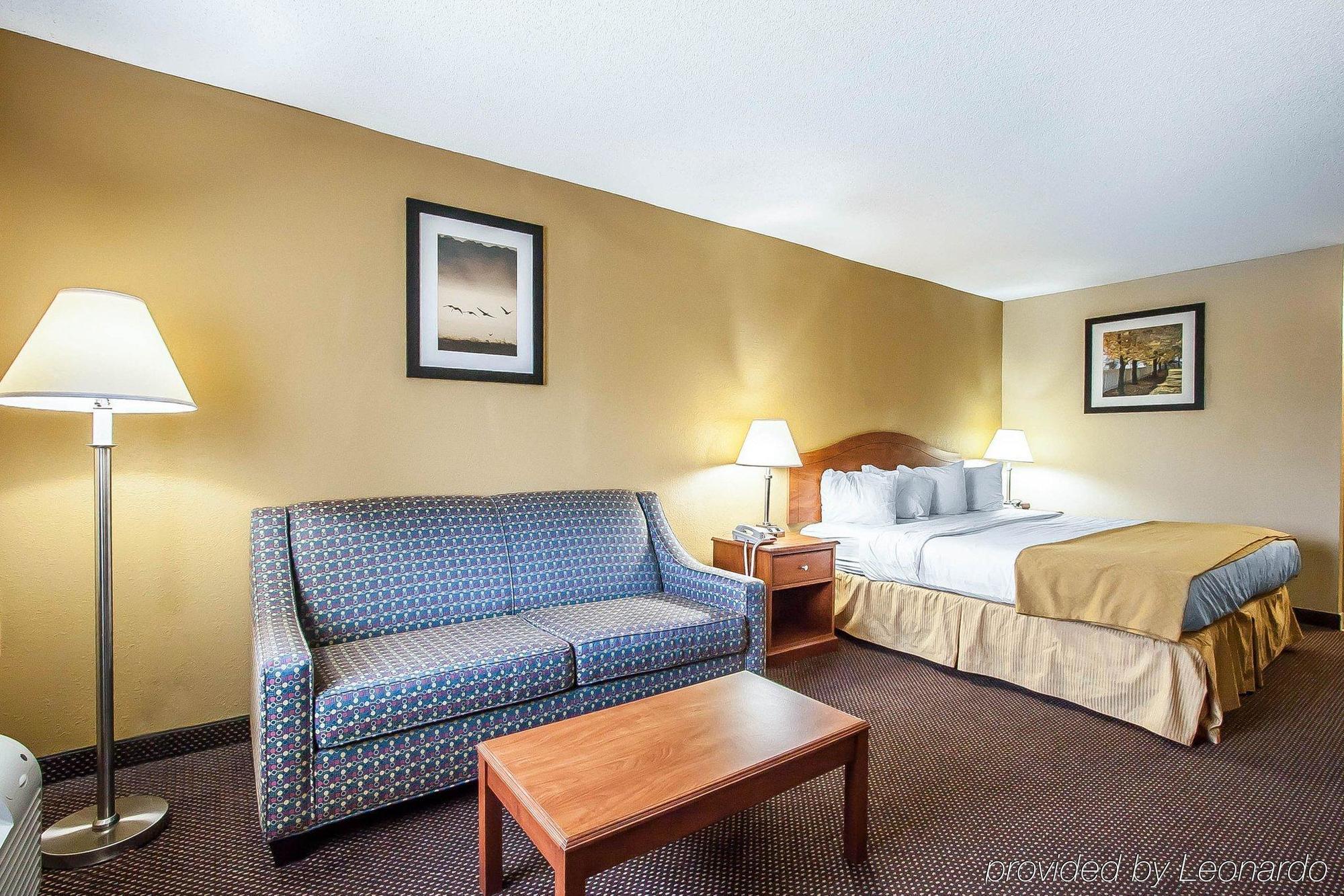 Quality Inn Charleston - Sikeston Exterior photo