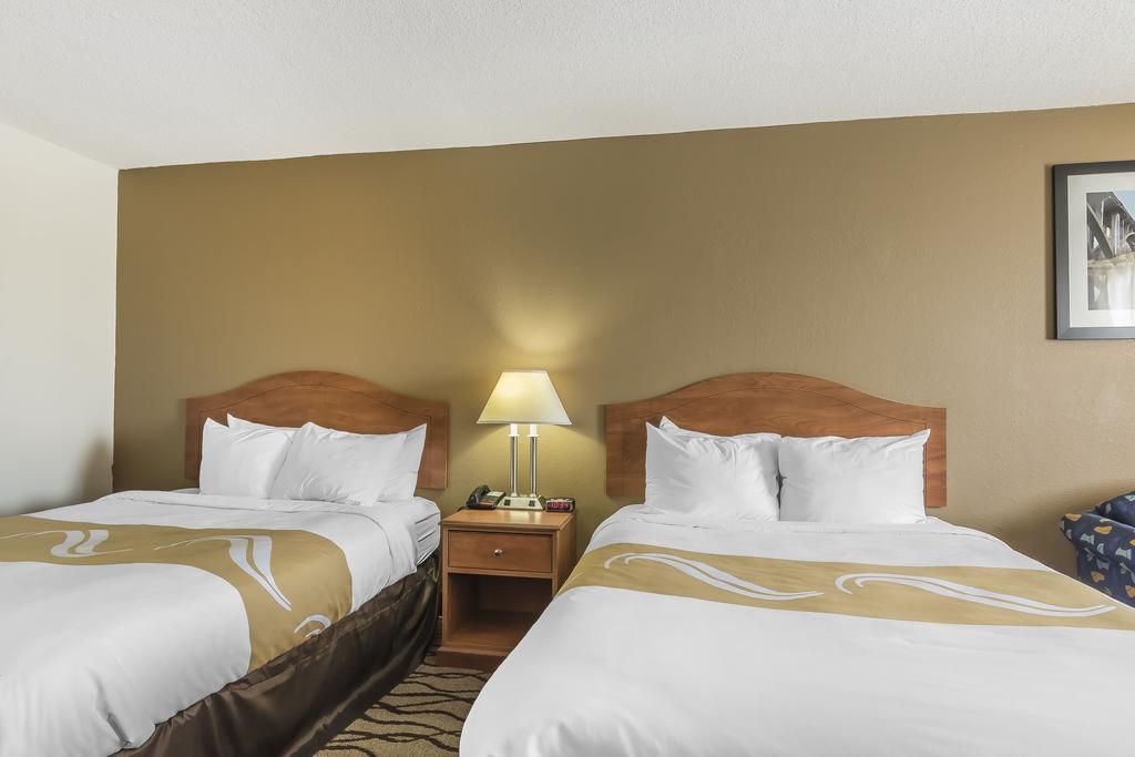 Quality Inn Charleston - Sikeston Exterior photo